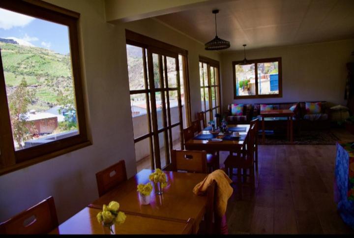 Hostal Vientos Del Altiplano Putre Esterno foto